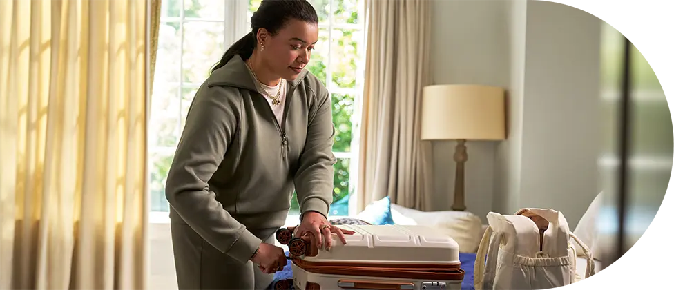 Lauren packing her stuff